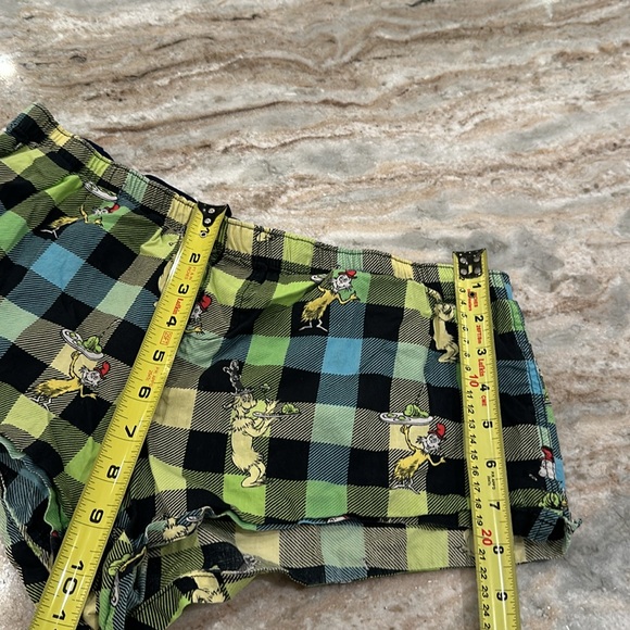 Green Eggs and Ham Bootie Shorts - Picture 7 of 8